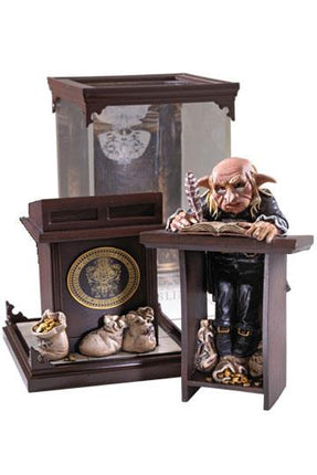 Harry Potter Magical Creatures Statue Gringotts Goblin 19 cm