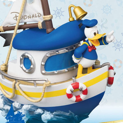 Donald Duck's Boat Disney Summer Series D-Stage PVC Diorama 15 cm