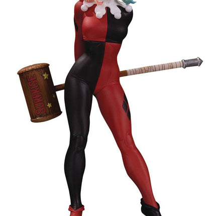 Harley Quinn autorstwa Franka Cho DC Cover Girls Statuetka 23 cm