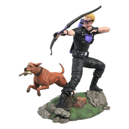 Hawkeye with Pizza Dog Marvel Comic Gallery PVC Statue  23 cm - APRIL 2021